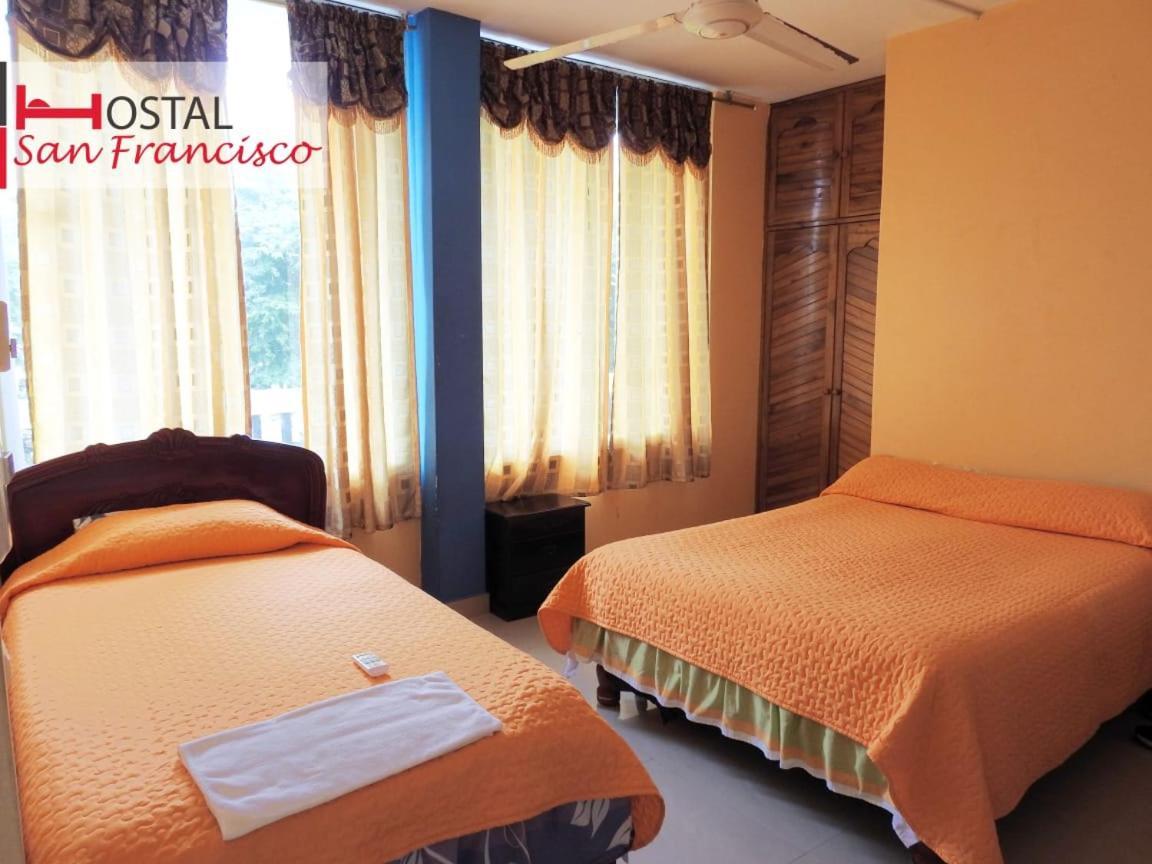Hostal San Francisco Сан-Кристобаль Экстерьер фото