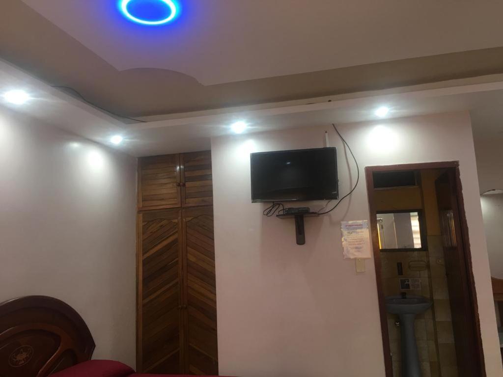 Hostal San Francisco Сан-Кристобаль Экстерьер фото